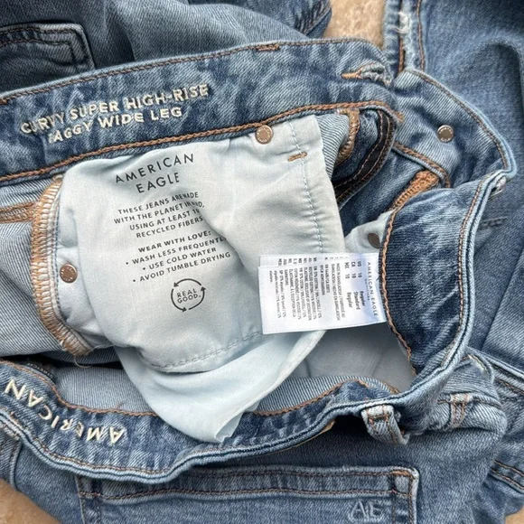 American Eagle Dreamy Drape Curvy Super High-Rise Baggy Wide Leg Jeans EUC Sz 10 - Picture 13 of 14